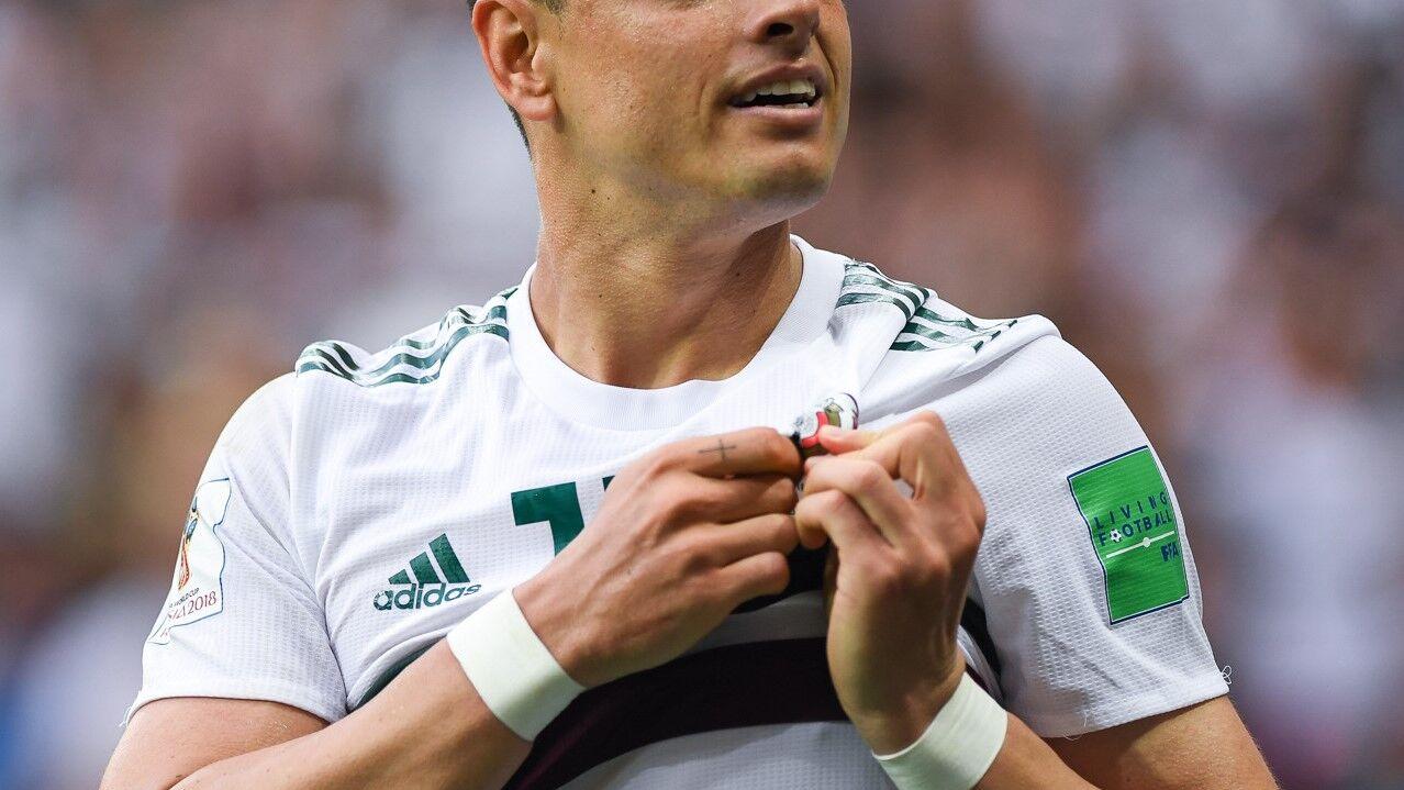 Chicharito se disculpa por sus comentarios sexistas